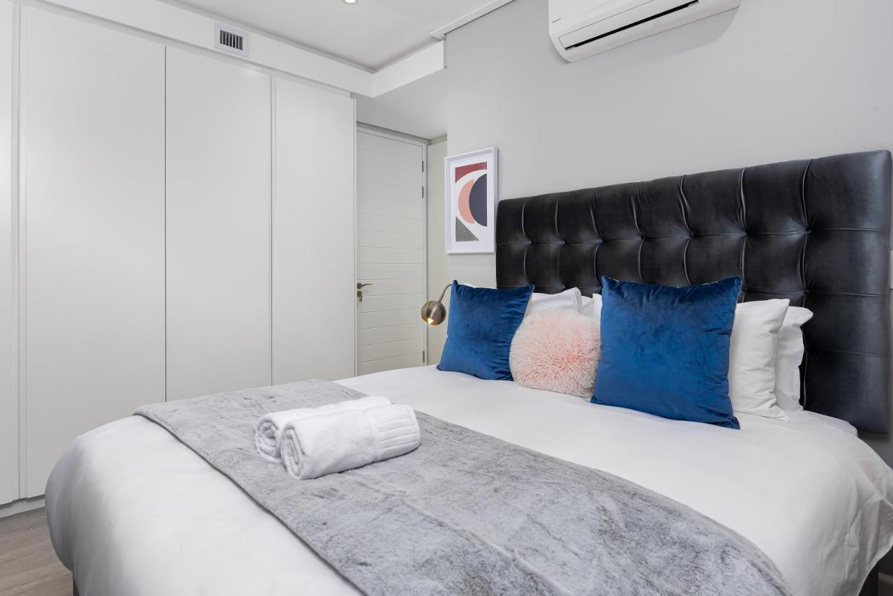 35 On Main Apartamento